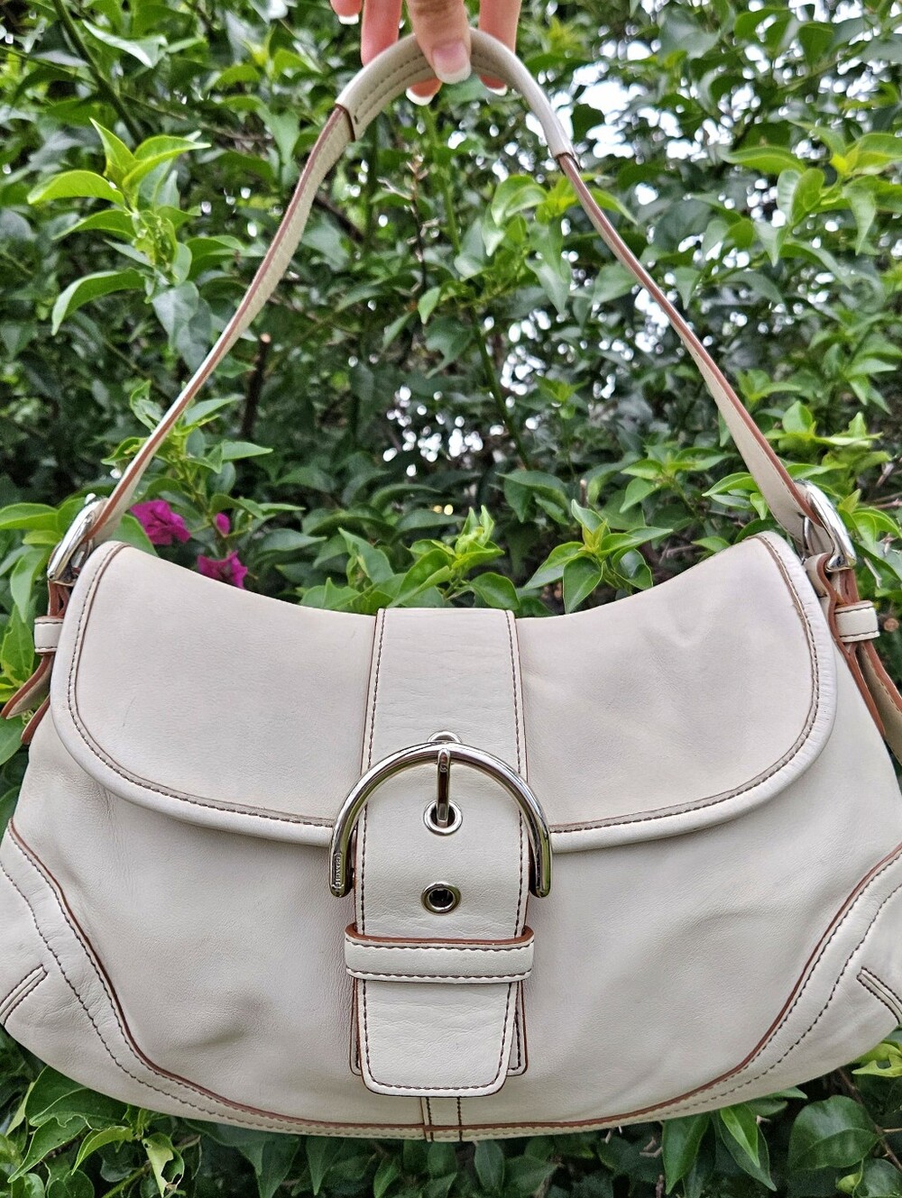 Vintage Coach 9248 Large Soho Ivory Leather Buckle Shoulder Bag Y2K